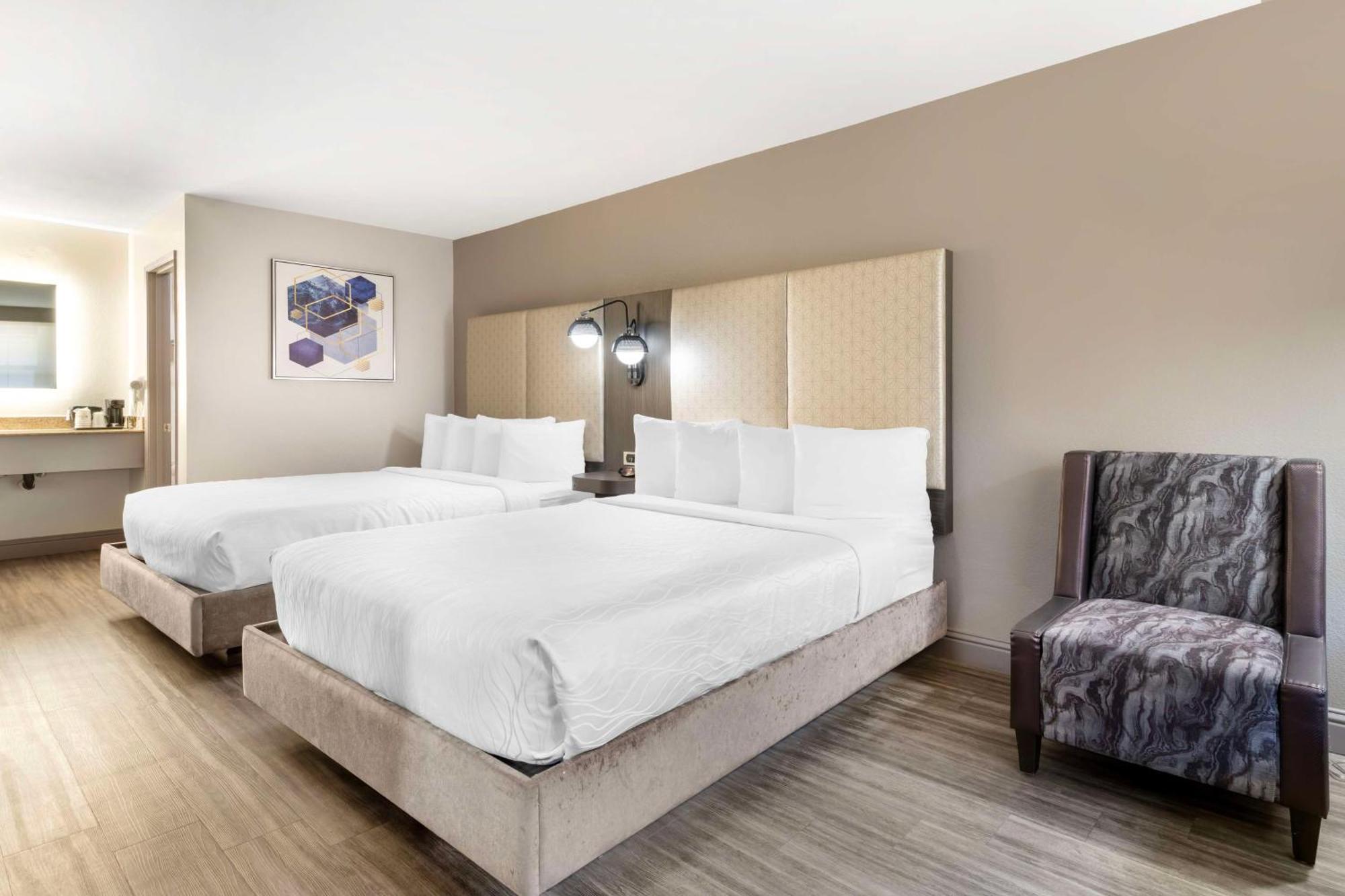 Best Western Marina State Beach Dış mekan fotoğraf